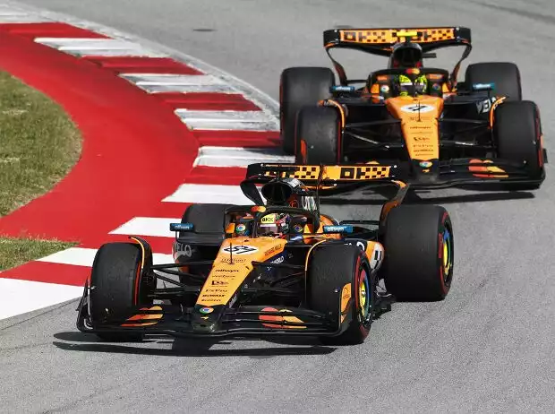 Oscar Piastri vor seinem McLaren-Teamkollegen Lando Norris Titel-Bild zur News: Oscar Piastri vor seinem McLaren-Teamkollegen Lando Norris