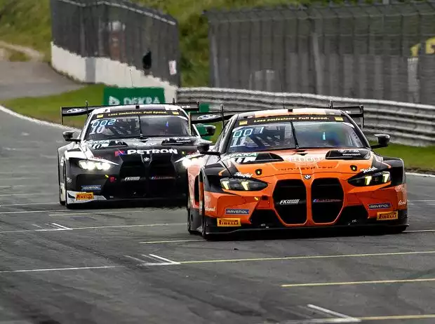 Herzschlagfinale zwischen den beiden BMW von FK Performance Motorsport Titel-Bild zur News: Herzschlagfinale zwischen den beiden BMW von FK Performance Motorsport