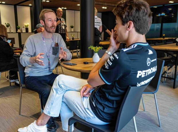Einblick hinter die Kulissen: George Russell im Interview mit Frederik Hackbarth