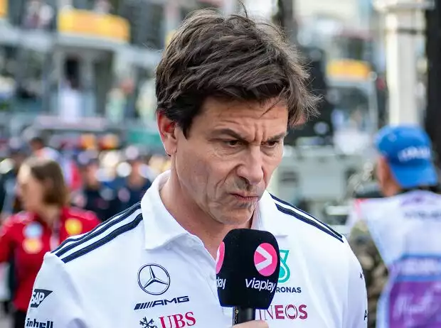 Ein Hoch aufs Internet: Toto Wolff Spruch fand in Italien nur wenig Anklang ... Titel-Bild zur News: Ein Hoch aufs Internet: Toto Wolff Spruch fand in Italien nur wenig Anklang ...