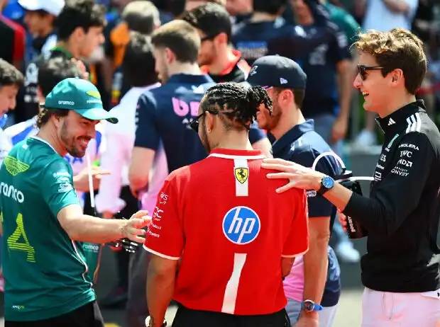 Fernando Alonso, Lewis Hamilton und George Russell Titel-Bild zur News: Fernando Alonso, Lewis Hamilton und George Russell