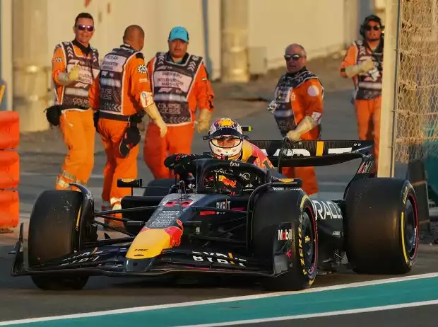 Sergio Perez (Red Bull RB20) scheidet beim Formel-1-Rennen in Abu Dhabi 2024 aus Titel-Bild zur News: Sergio Perez (Red Bull RB20) scheidet beim Formel-1-Rennen in Abu Dhabi 2024 aus