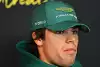 Kaugummi & Flunsch: Bizarrer Auftritt von Lance Stroll bei der Pressekonferenz