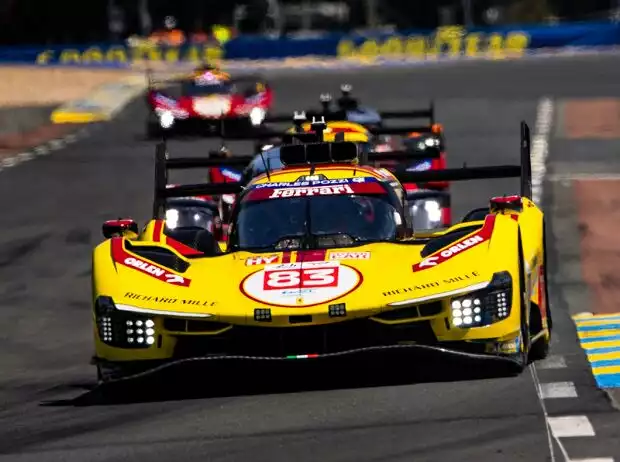Der gelbe Ferrari fuhr so gute Longruns, dass sie fast zu gut erscheinen Titel-Bild zur News: Der gelbe Ferrari fuhr so gute Longruns, dass sie fast zu gut erscheinen