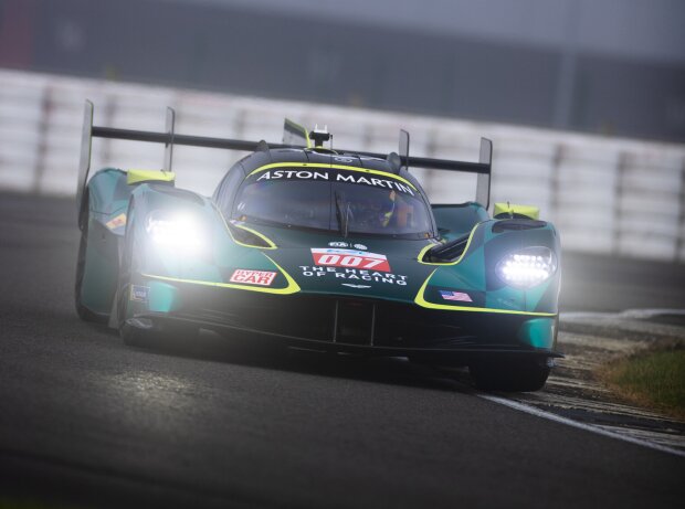 Der Aston Martin Valkyrie AMR-LMH ist ein besonderes Auto Der Aston Martin Valkyrie AMR-LMH ist ein besonderes Auto