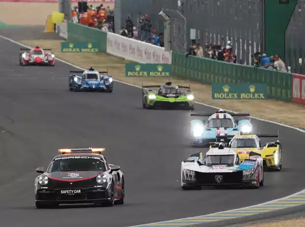 Le Mans, Safety-Car Titel-Bild zur News: Le Mans, Safety-Car