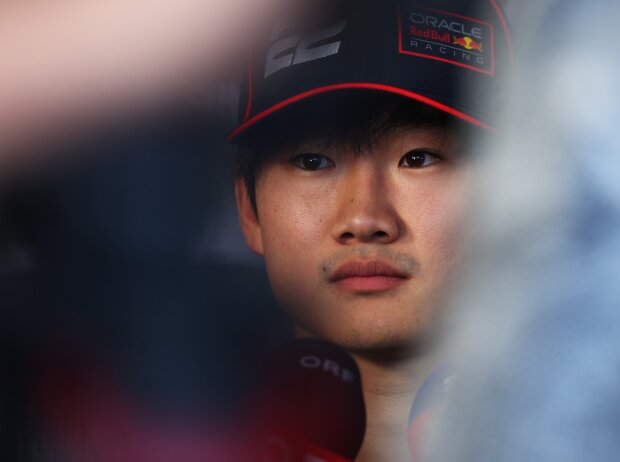 Yuki Tsunoda im Interview beim Formel-1-Rennen in Imola 2025 Yuki Tsunoda im Interview beim Formel-1-Rennen in Imola 2025