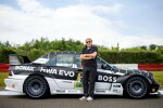 Klaus Ludwig vor dem HWA EVO