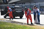 Gras brennt am Red-Bull-Ring und muss gelöscht werden
