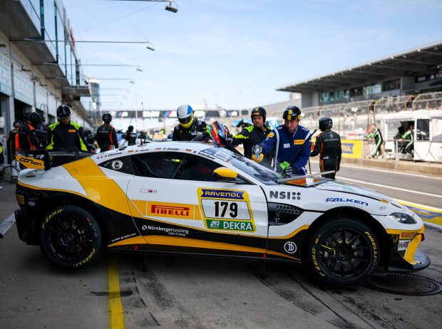 Der Aston Martin Vantage GT4 des Teams Dörr Motorsport Der Aston Martin Vantage GT4 des Teams Dörr Motorsport