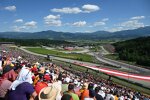 Charles Leclerc (Ferrari), Liam Lawson (Racing Bulls) und Fernando Alonso (Aston Martin) 