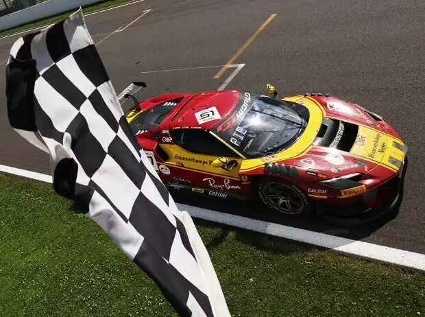 Titel-Bild zur News: Der AF-Corse-Ferrari #51 erreicht bei den 24 Stunden von Spa 2025 den dritten Platz