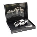 Manthey-Racing Porsche 911 GT2 RS MR 1:43 weiß Collector Edition