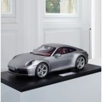 Porsche 911 (992) Carrera 4S - 2020 - Silbermetallic 1:8