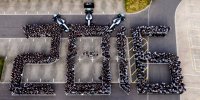 Mercedes-Titelfeier in den Fabriken