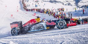 Fotos: Max Verstappen: Showrun im Schnee