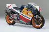 Bild zum Inhalt: Von NSR500 bis RC213V: Alle MotoGP-Bikes von Honda in der Repsol-Ära
