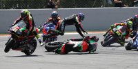 Aprilia-Crash in Barcelona: Bradley Smith schießt Aleix Espargaro ab