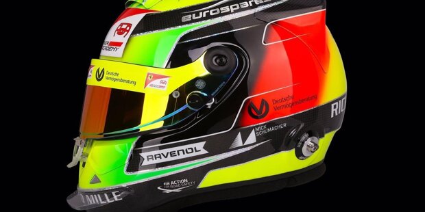 Mick Schumacher zeigt sein Helmdesign für die Formel 2 2019