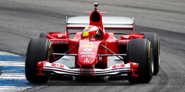 Mick Schumacher im Weltmeister-Ferrari F2004