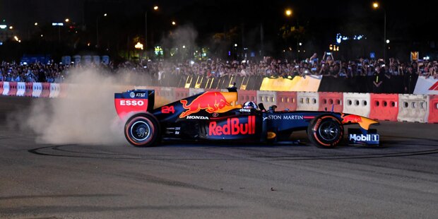 Red-Bull-Demo in Vietnam