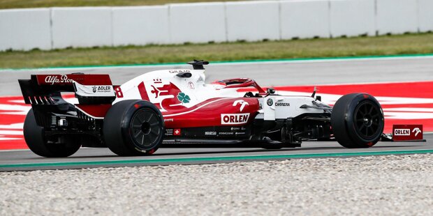 Alfa-Romeo-Test in Barcelona: Die Radkappen sind wieder da