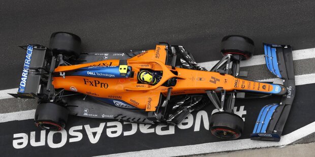 McLaren ist in der Formel 1 das Team der Stunde, auf den Doppelsieg in Monza folgte das Drama um Lando Norris in Sotschi. Den Kampf gegen Ferrari um Platz drei in der Konstrukteurs-WM scheint der Rennstall derzeit im Griff zu haben. Großen Anteil daran haben auch einige Updates am MCL35M, die im Saisonverlauf eingeführt wurden.