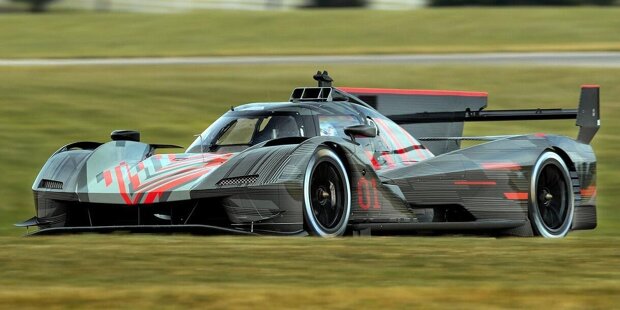 LMDh-Testfahrten: Acura ARX-06 & Cadillac Project GTP Hypercar