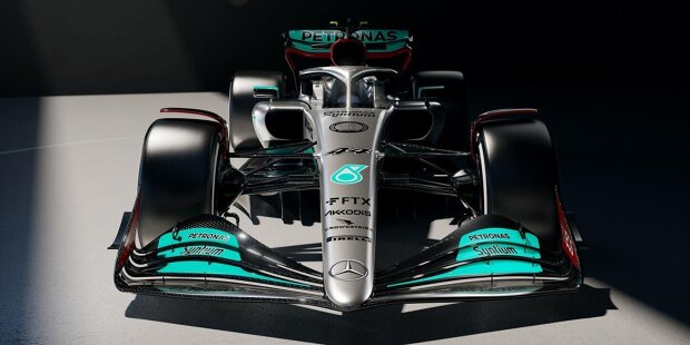 Der neue Mercedes W13 von Lewis Hamilton und George Russell für die Formel-1-Saison 2022 ist da. Und hier sind die ersten Bilder ...