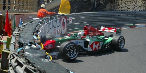 Der Diamanten-Unfall von Jaguar in Monaco 2004