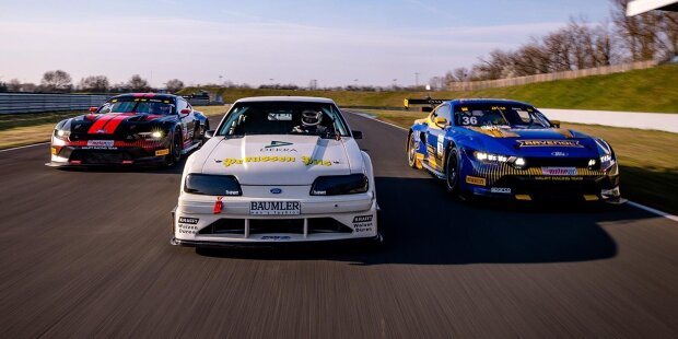Comeback in Fords Kult-Mustang: Legende absolviert DTM-Demofahrt