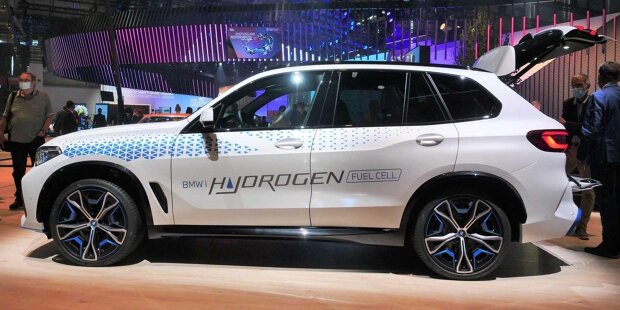 BMW iX5 Hydrogen, IAA 2021