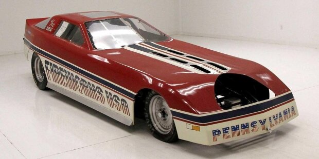 Zum Verkauf : Corvette C4 mit 7.000 PS starkem Düsentriebwerk