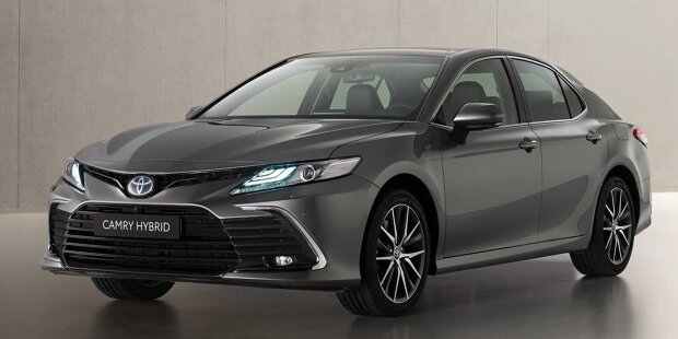 Toyota Camry Facelift (2021)