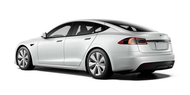 V8-angetriebenes Tesla Model S kommt auf die Straße