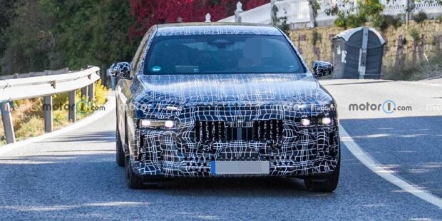 BMW 7er (2022) soll als M750e PHEV mit 560 PS kommen