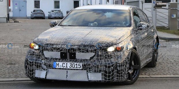 BMW M5 (2024): Erste Erlkönigbilder bestätigen Plug-in-Hybrid