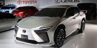 Lexus RZ 450e: Neue Bilder vom geplanten Elektro-SUV