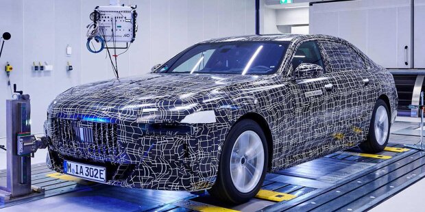 BMW i7 (2022): Neue Teaserbilder aus dem Akustik-Testlabor