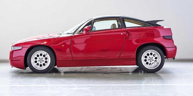Alfa Romeo SZ penibelst von FCA Heritage restauriert