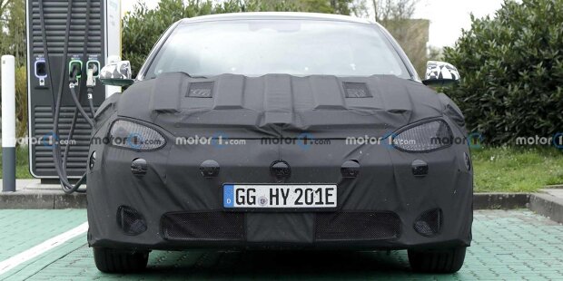 Hyundai Ioniq 6: Erlkönig zeigt Design aus nächster Nähe
