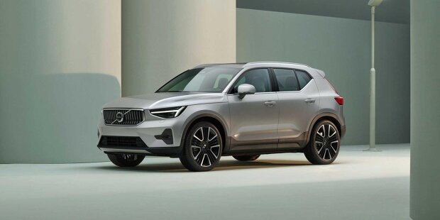 Volvo XC40 (2022): Facelift auch für den Verbrenner