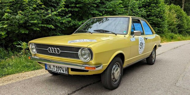 Unterwegs im Audi 80 L (1974): Die Straßen von Kottingwörth