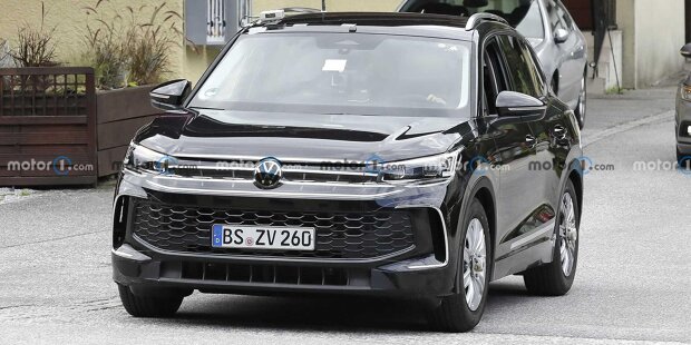 Neuer VW Tiguan (2023) mit Serienkarosserie erwischt