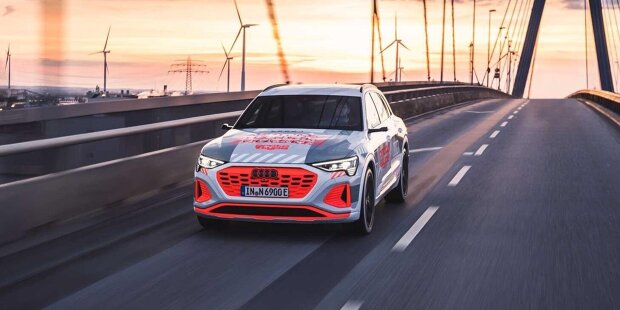 Audi Q8 e-tron (2023) zeigt sich auf potenziellen Teaserbildern