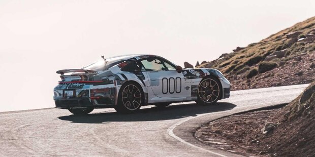 Porsche 911 Turbo S mit neuem Pikes Peak-Rekord für Serienmodelle