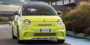 Abarth 500e (2023) offiziell vorgestellt: Elektrischer Kraftzwerg