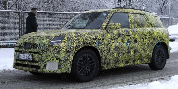 Neuer Mini Countryman (2023): Serienreif in gelber Tarnung