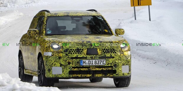 Mini Countryman: Elektro-Version erstmals als Erlkönig