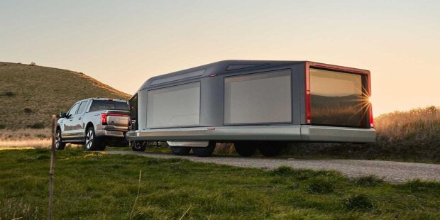 Lightship L1: US-Wohnwagen mit eigenem Elektroantrieb